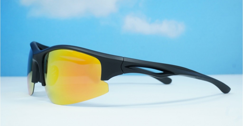Apex Mens Sports Polarised Sunglasses