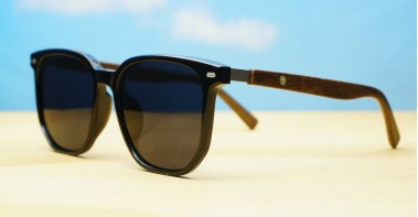 Ari Polarised-Black