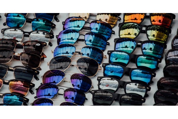 How Many Pairs of Sunglasses Are Sold Each Year? Discover the Mind-Blowing Figures