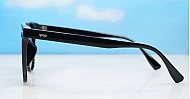 Large round women's polarised sunglasses in TR frames — Sloan by iPOP