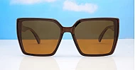 iPOP Duchess oversized square polarised sunnies in temple detail