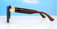 iPOP Duchess oversized square polarised sunnies in temple detail