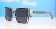 iPOP Duchess oversized square polarised sunnies in temple detail