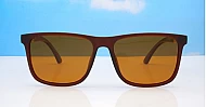  iPOP Leo men's flat top polarised sunnies in with metal temple detail