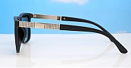  iPOP Leo men's flat top polarised sunnies in with metal temple detail