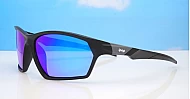  iPOP Bullet angular wrap polarised sunnies in matte black with blue mirror lenses
