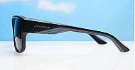 iPOP Cole flat top polarised sunnies in matte black with super dark lenses