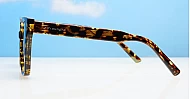 Vintage tortoise shell UV400 sunglasses with classic brown lenses