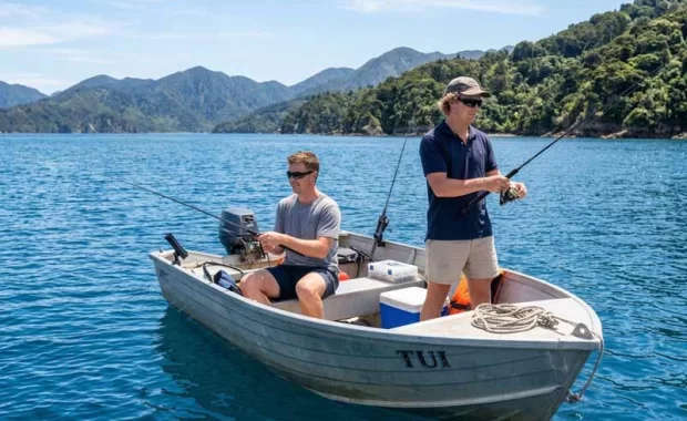 Polarised Sunglasses for Fishing and Boating in NZ - Do They Actually Make a Difference?