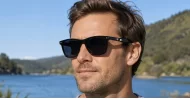 Men's polarised sunglasses with glossy black square frame and silver pins