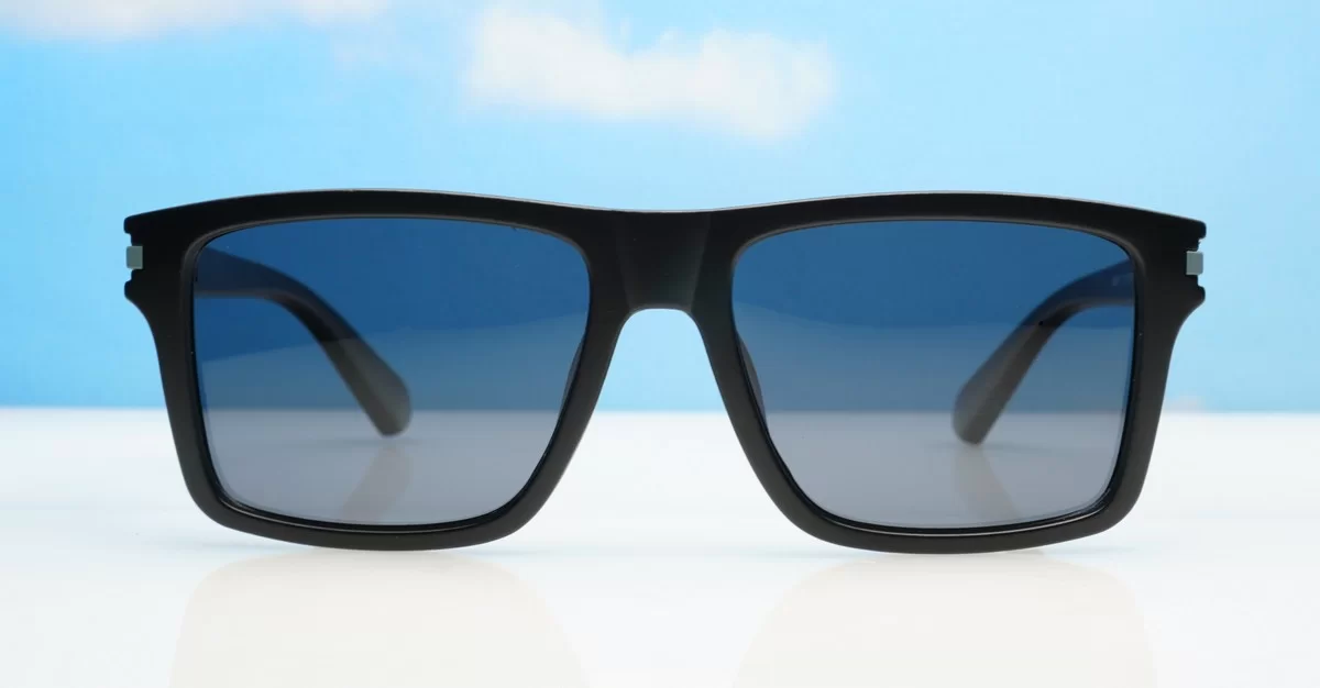 blue sky background with ipop mens polarised sunglasses