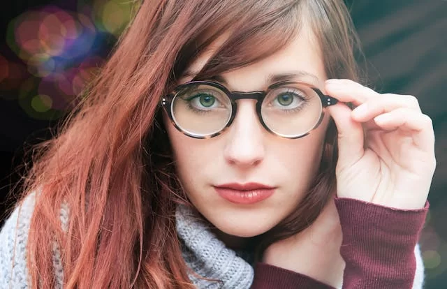women wearing tortoise blue light blocking glasses