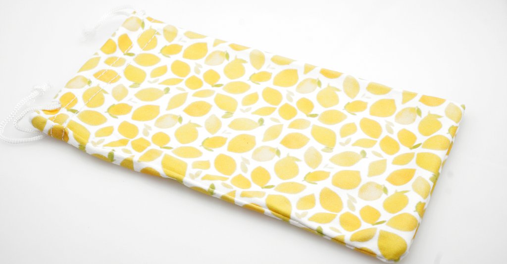 Lemon microfibre soft case with string pull Mens Sports Polarised Sunglasses