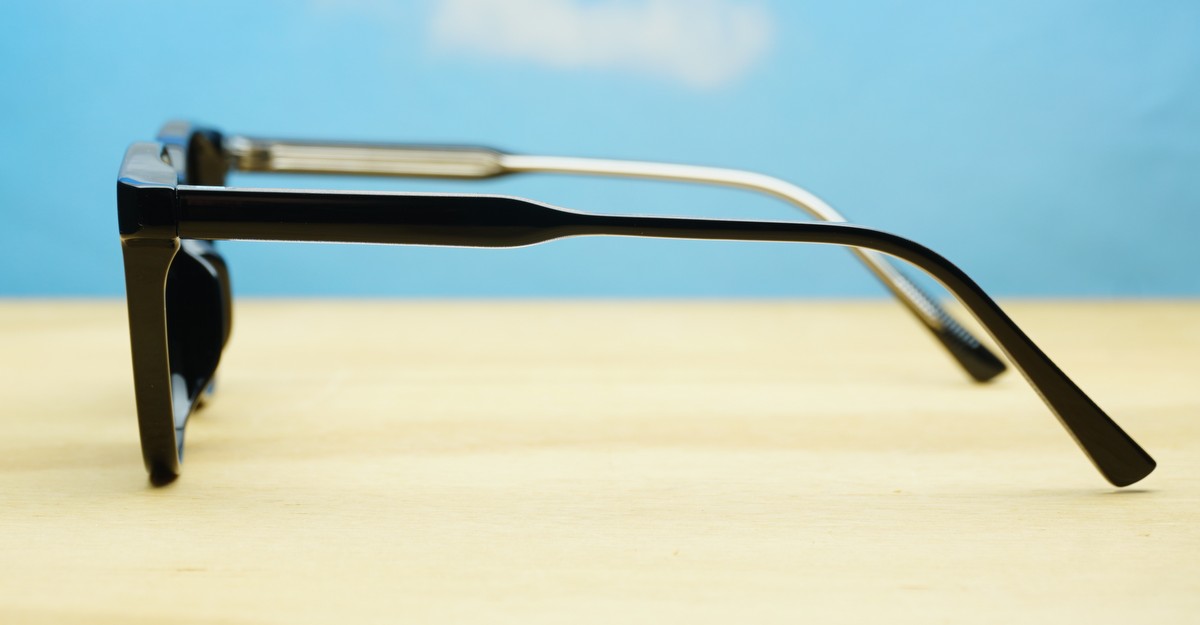Arlo Polarised super dark smoke Polarized-Sunglasses and eyewear