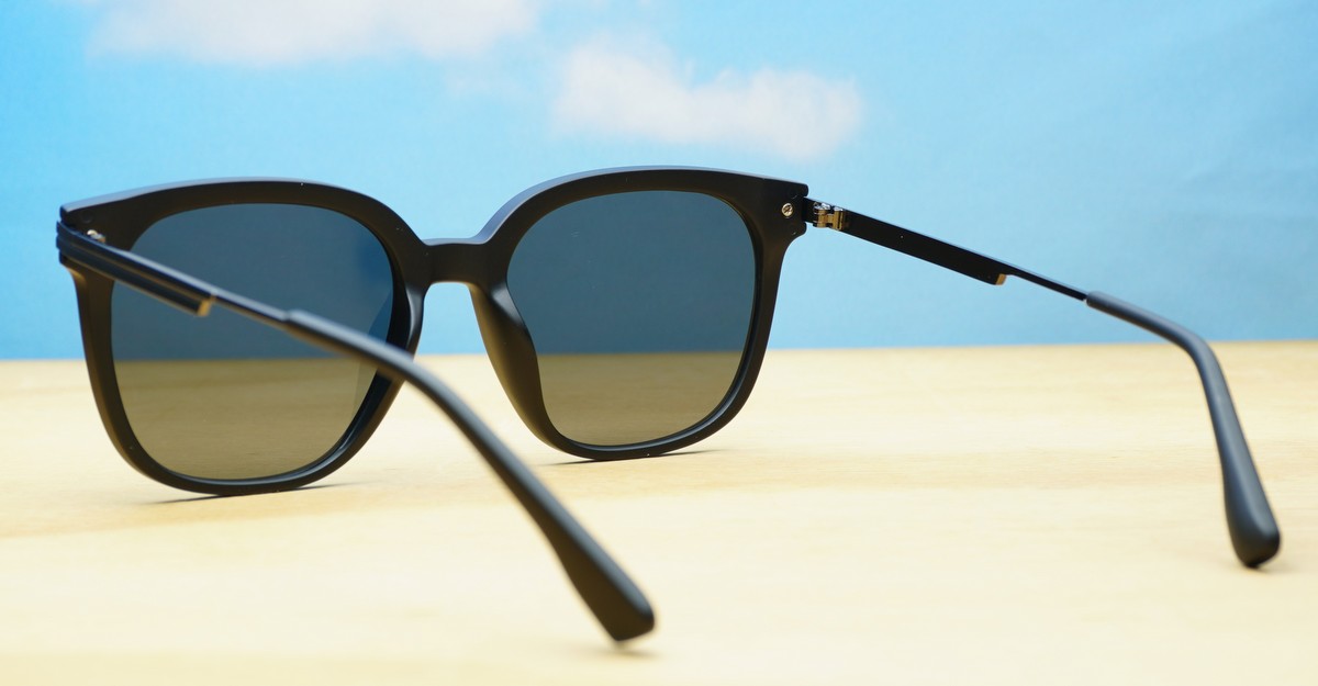 NZ-Sunglasses-with-UV-protection-192100026551