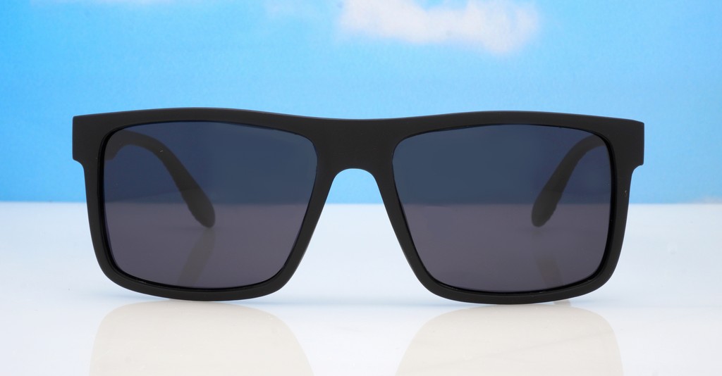 Mariner flat top polarised sunglasses textured temples metal detailing super dark lenses