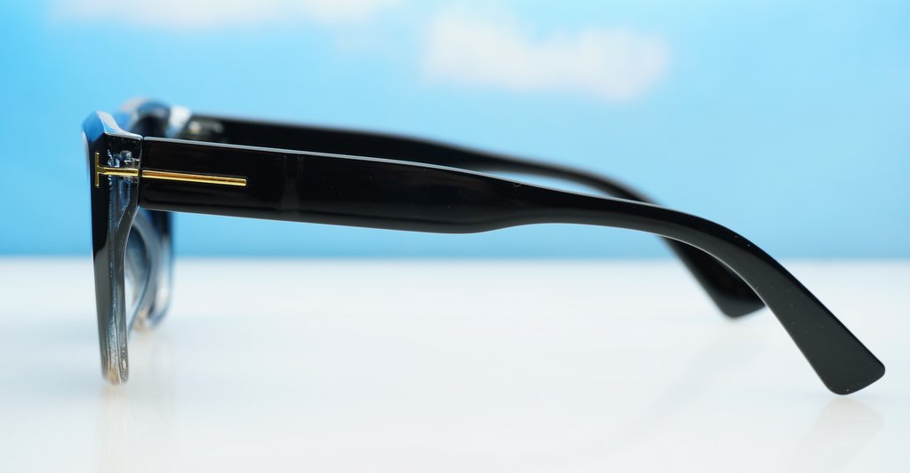 Womens Sunglasses-PR9173