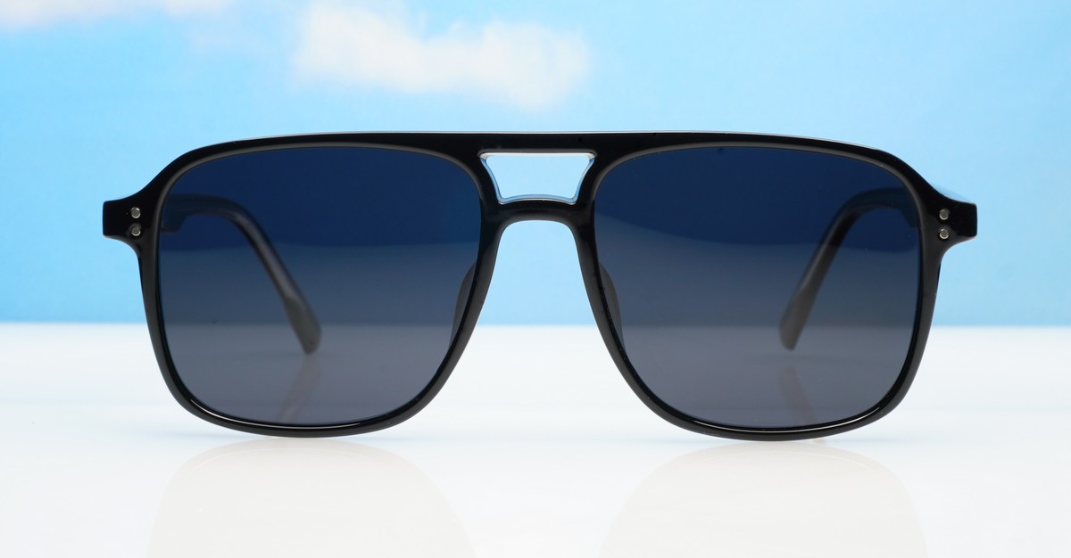 Avatar square aviator polarised sunglasses with superdark lenses and polycarbonate frames