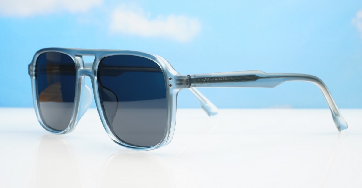 Avatar square aviator polarised sunglasses with superdark lenses and polycarbonate frames