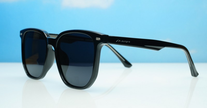 Jupiter women's polarised sunglasses in a medium frame with inner core wire temples