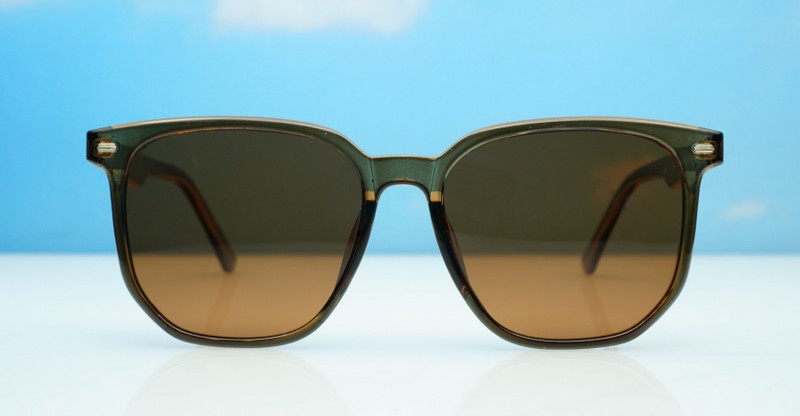 Jupiter women's polarised sunglasses in a medium frame with inner core wire temples