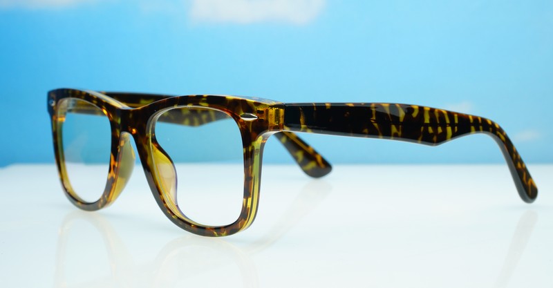 Vintage wayfarer anti blue light glasses with silver pip detailing and wire-core temples