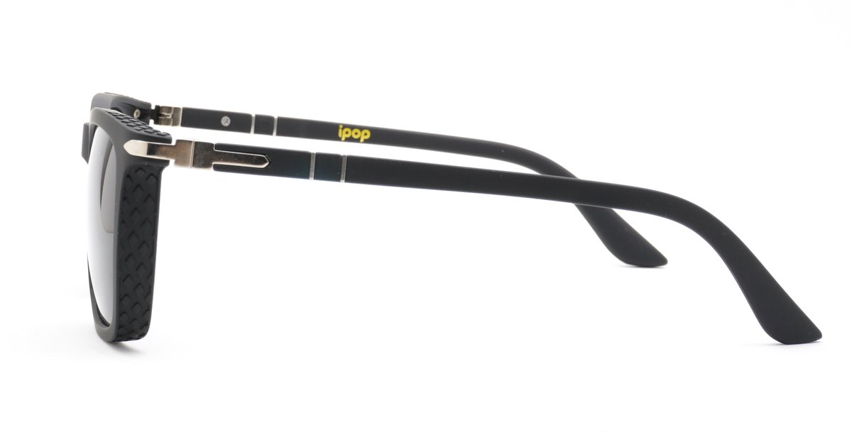 Men's classic polarised sunglasses with silver detailing on frames and temples