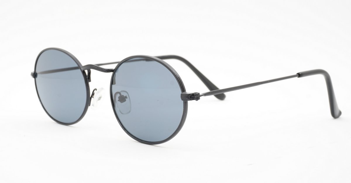 The Ovaltine vintage metal oval UV400 sunglasses for smaller faces with slim metal frames