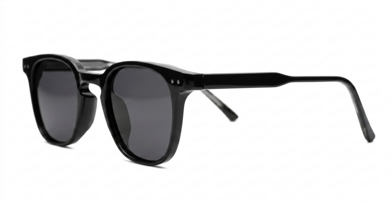 Arlo Black vintage polarised sunglasses super dark lenses UV400