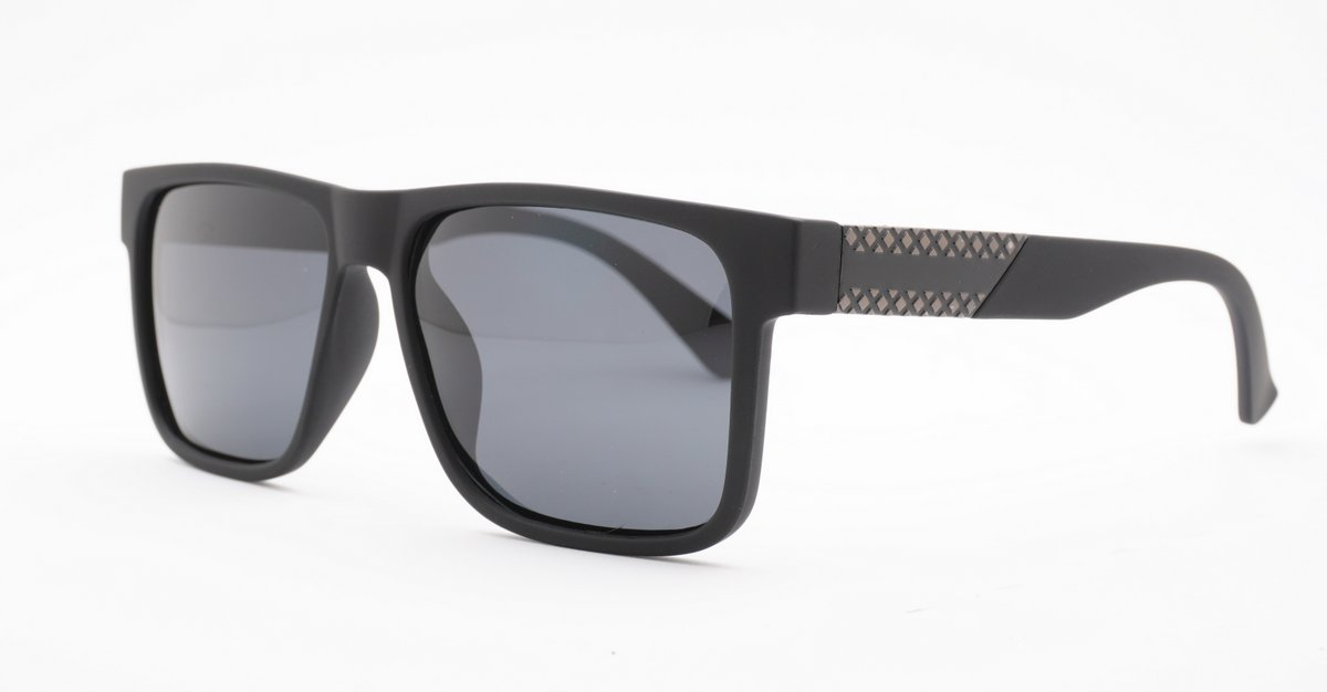 iPOP Reverb men's flat top polarised sunglasses with metal temple detailing