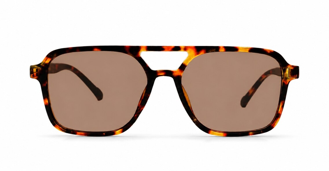 Classic squared aviator sunglasses with gold-tipped temples