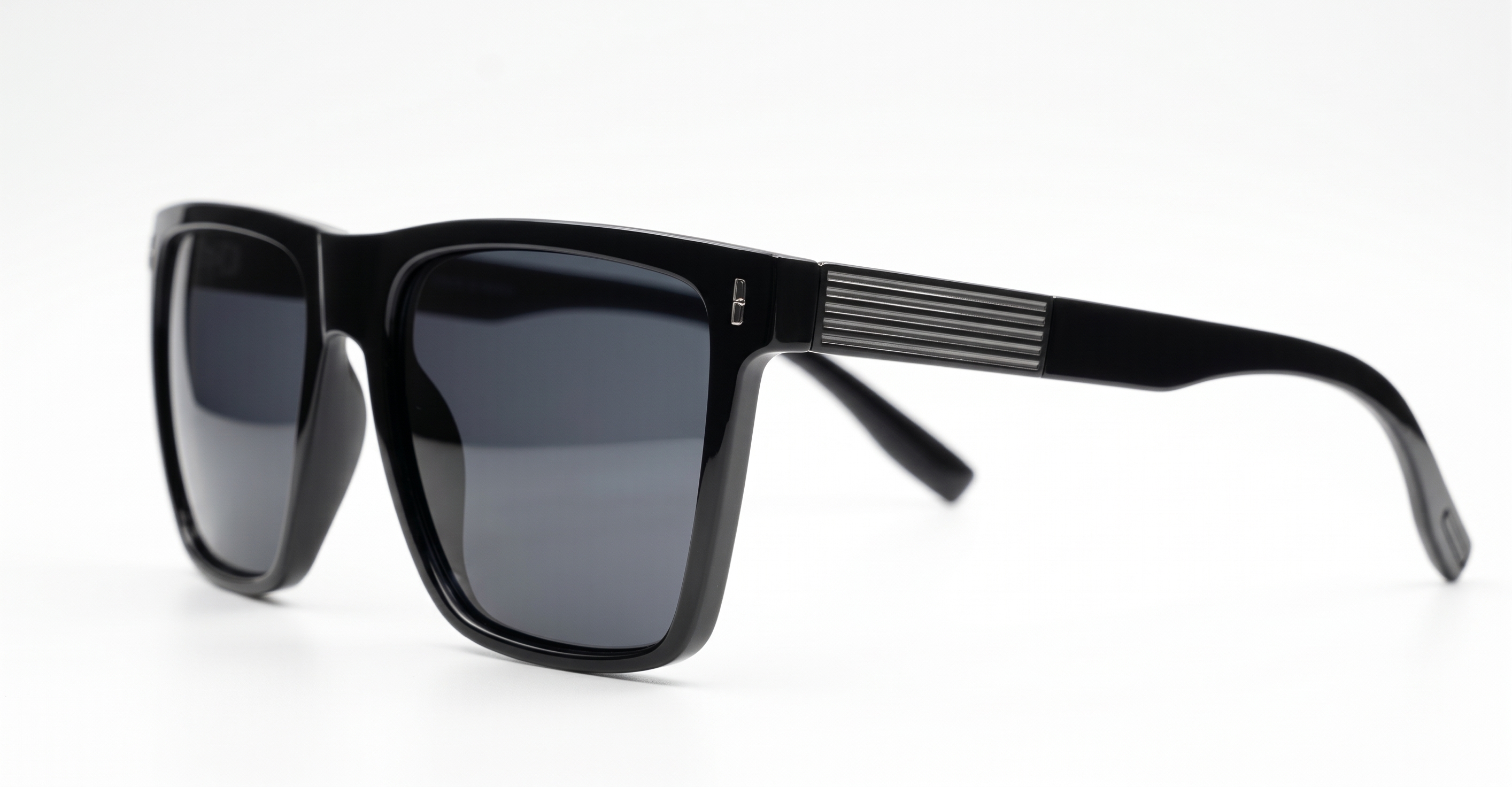 unisex polarised sunnies with polycarbonate frames