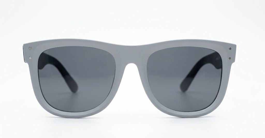 Bold chunky round polarised sunglasses in polycarbonate — Nova by iPOP