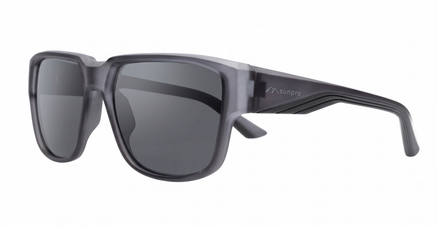 iPOP Cole flat top polarised sunnies in matte black with super dark lenses