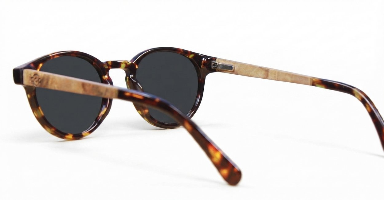 Eclipse Poalrised sunglasses made of Acetate material