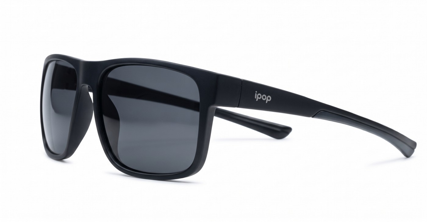 Polycarbonate wrap-around polarised sunglasses in slim fit profile