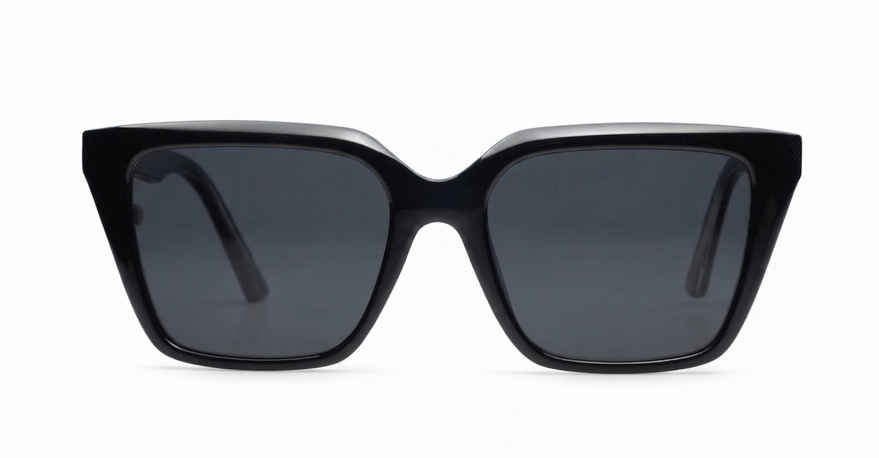 Oreo Black cat-eye polarised sunglasses with smoke lenses