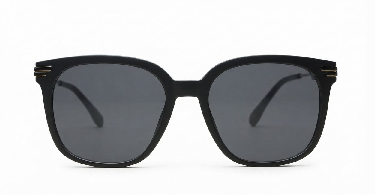 River Black large square women's UV400 sunglasses gunmetal arms