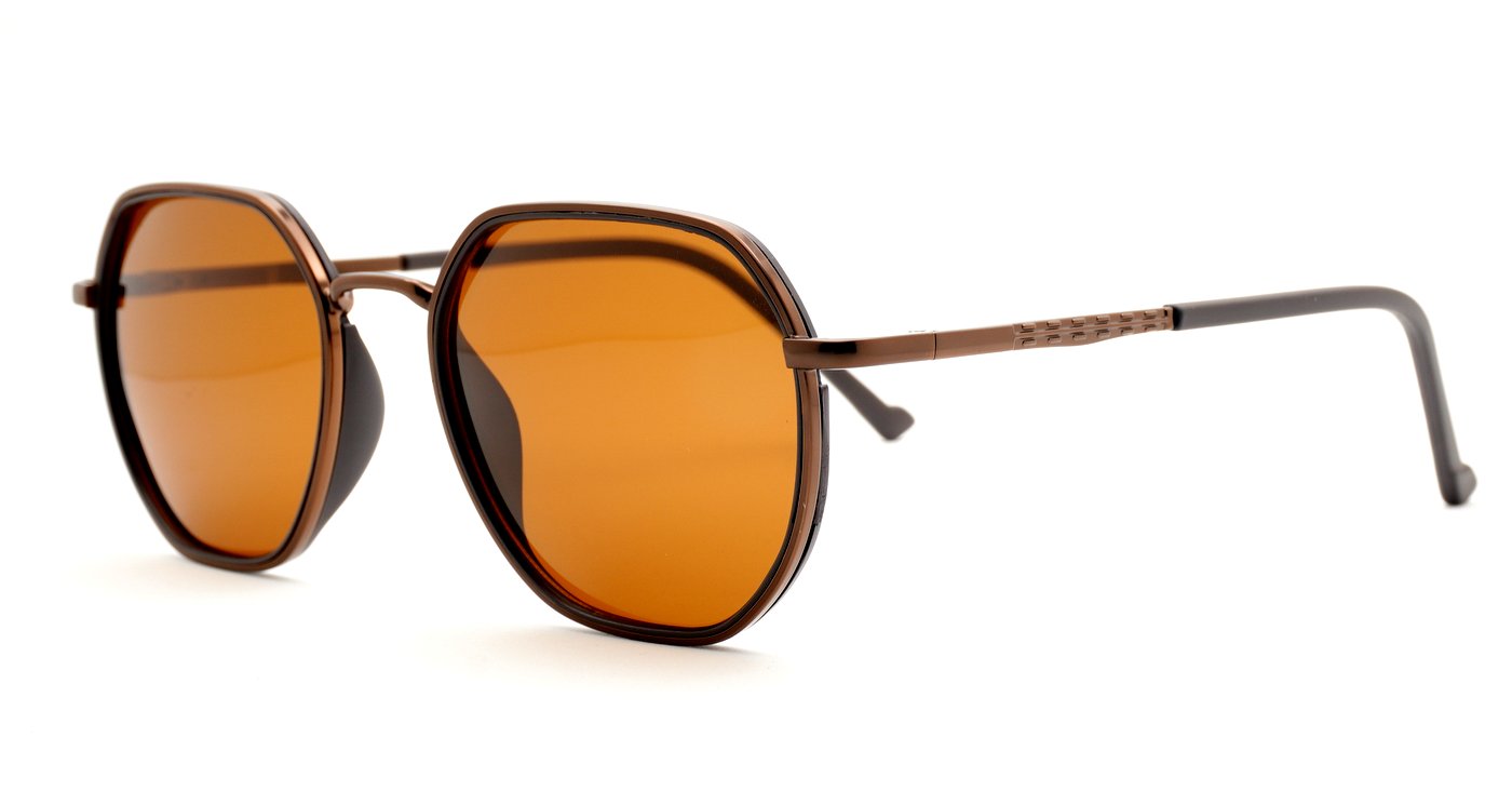 Vintage style metal frame polarised sunglasses