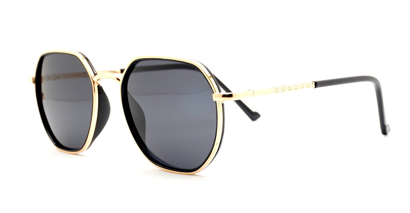Vintage style metal frame polarised sunglasses