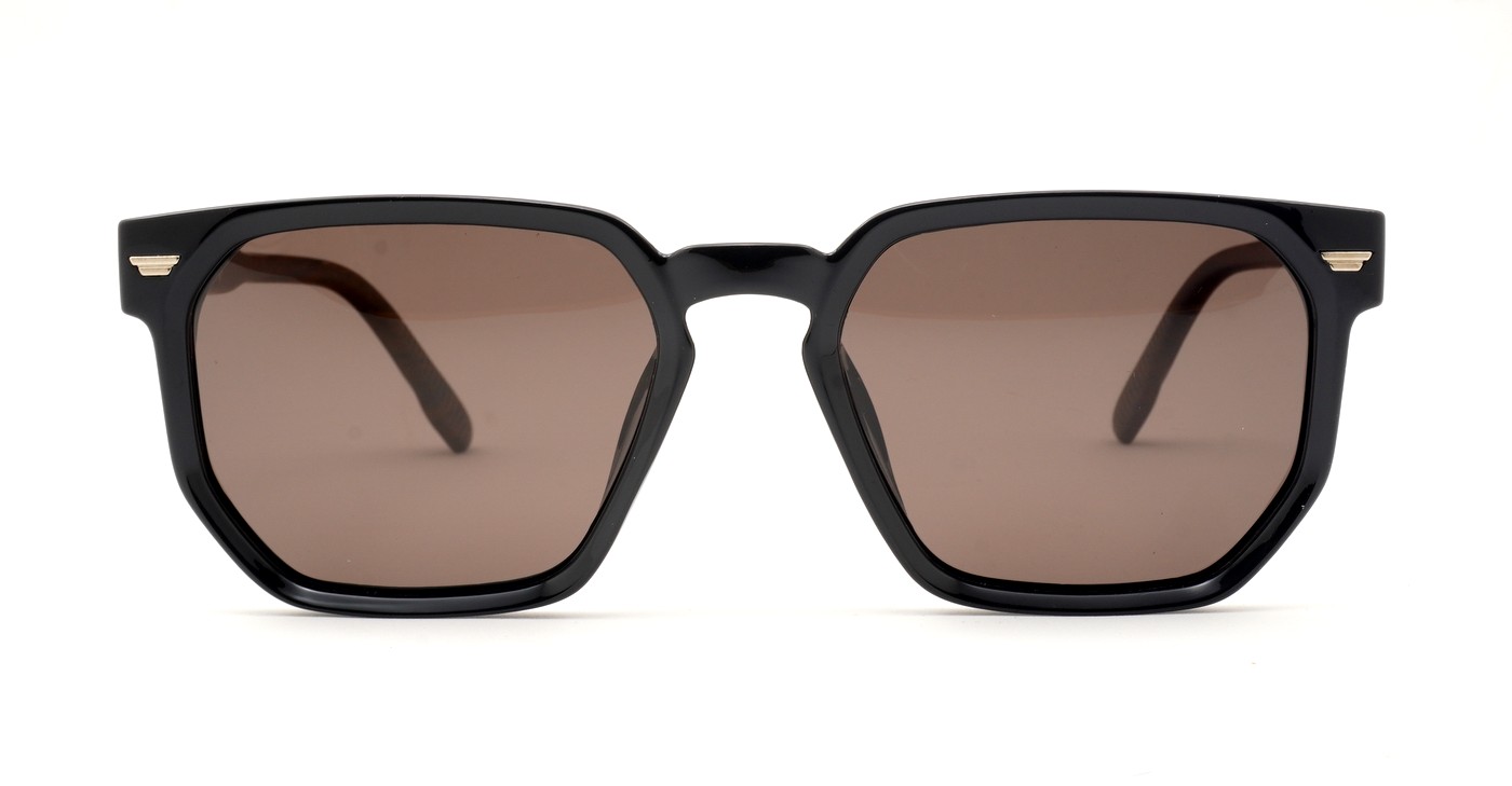 Classic unisex polarised sunglasses with gold accents and faux wood temples