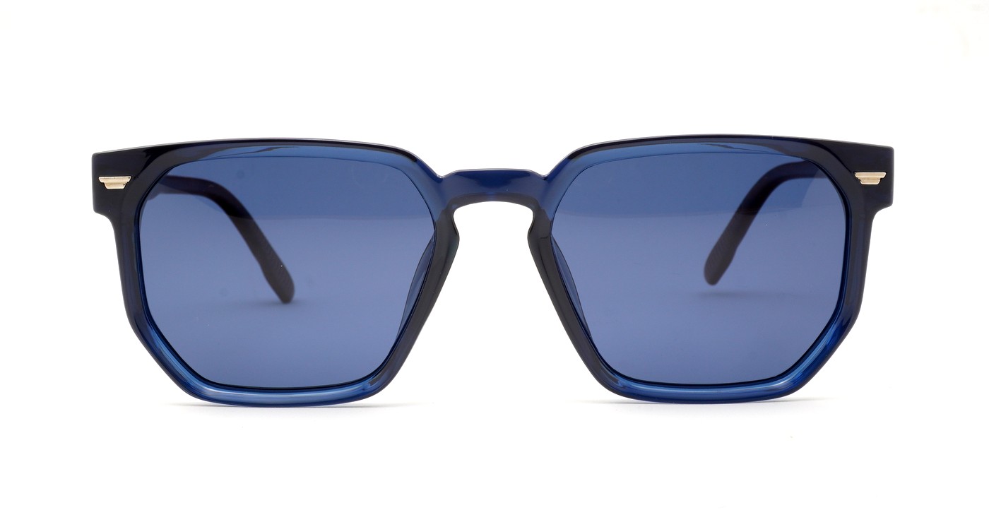 Classic unisex polarised sunglasses with gold accents and faux wood temples