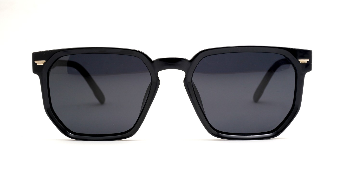Classic unisex polarised sunglasses with gold accents and faux wood temples