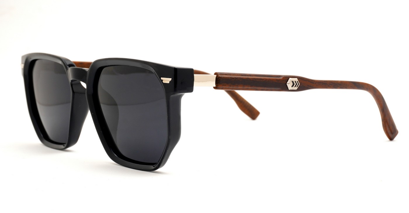 Classic unisex polarised sunglasses with gold accents and faux wood temples