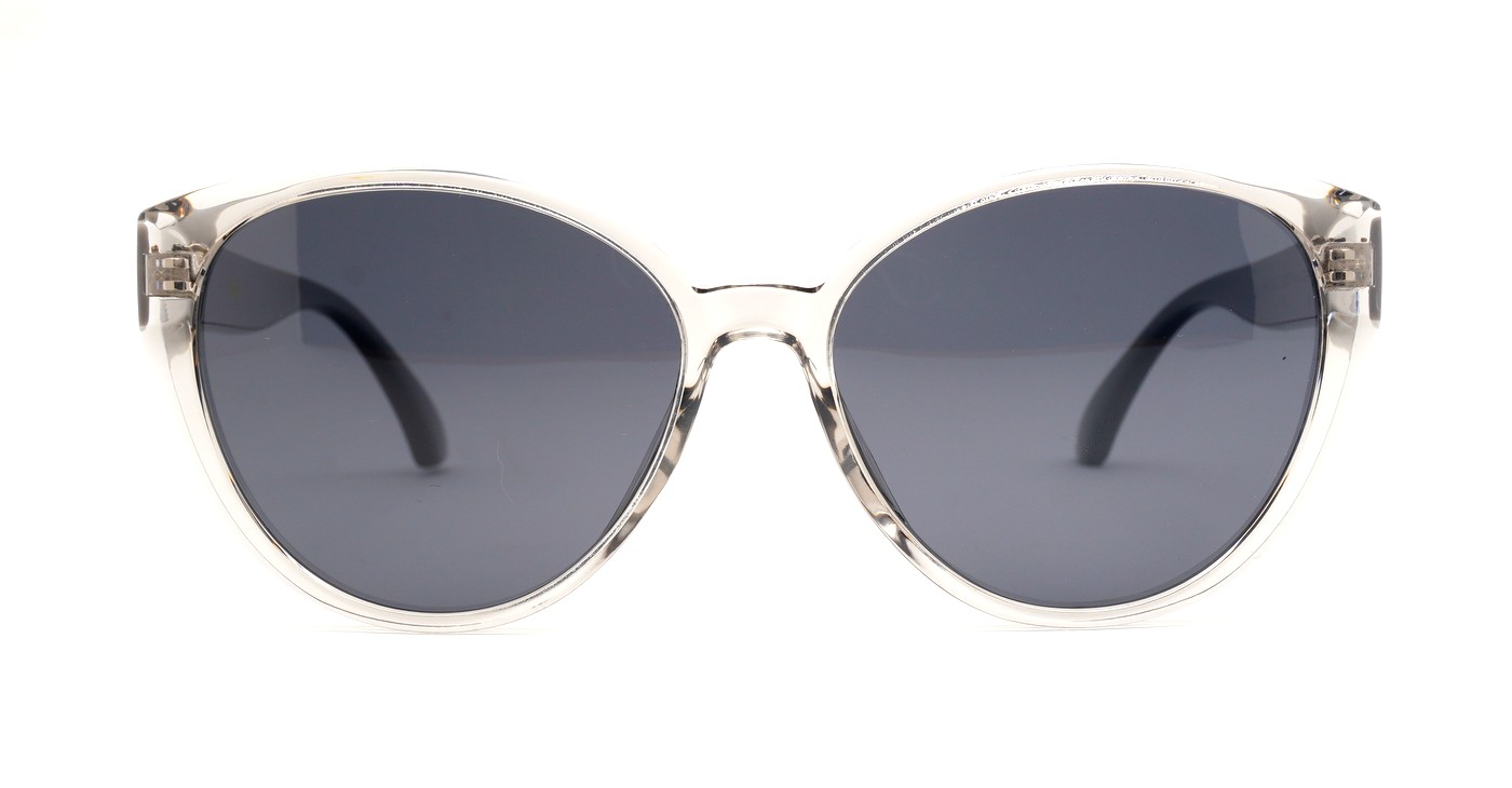 Women’s vintage cat eye polarised sunglasses with soft upsweep and gold temple accents